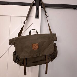 Fjallraven Foldsack Messenger bag